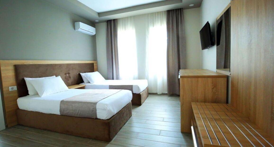 Hotel Rean Golem  Kültér fotó